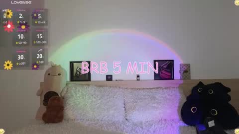 Maya online show from April 15, 9:37 pm