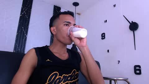 Aston  online show from April 19, 3:51 am