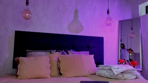 astonhills online show from April 19, 10:12 pm