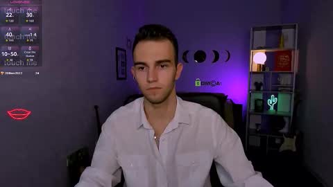 astren online show from December 19, 8:15 pm