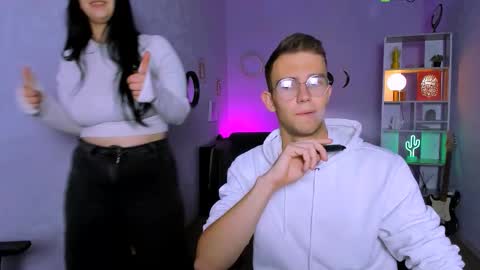 astren online show from October 14, 3:26 pm