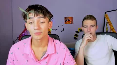 astren online show from October 23, 1:01 pm