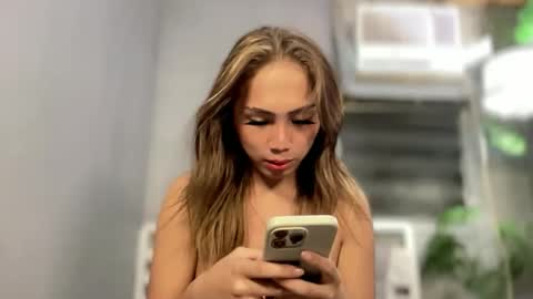 Astrid online show from April 4, 1:01 am