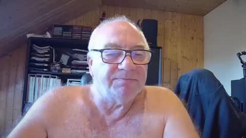 asusandy online show from September 29, 6:23 am