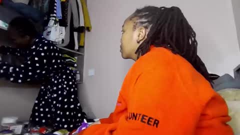 Atara Seren online show from April 29, 4:56 pm