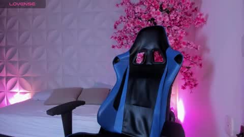 Atenea online show from March 14, 7:18 pm