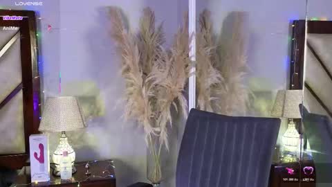 Athenea sky  online show from December 4, 9:36 pm