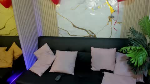 Atenea online show from March 5, 7:45 pm