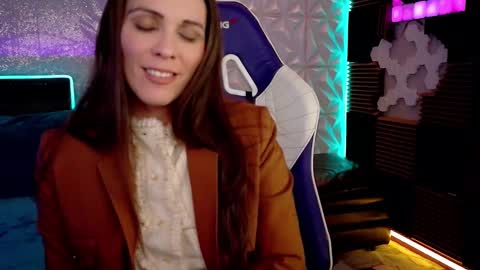 Athena Autumn online show from February 19, 10:47 am