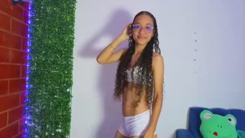 Athenea online show from June 4, 6:52 am