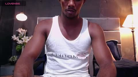 Snapshot of athleticbig_cock chatting on October 15, 2:04 am ATHLETIC COCK online show from October 15, 2:04 am