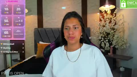 Atiena online show from April 18, 7:07 pm