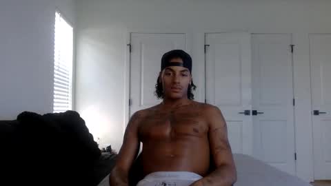 augiexrated online show from April 11, 10:03 pm