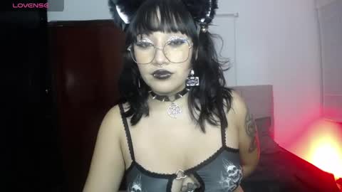 aura_cute_ online show from June 3, 3:09 am