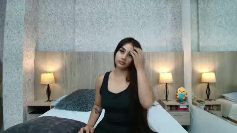 Aura online show from April 17, 9:50 pm