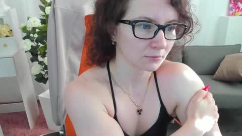 Aurelia online show from June 1, 1:29 am