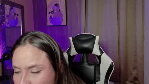 aurora_collins08 online show from January 13, 5:54 pm