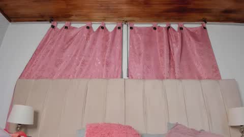 aurora_divine online show from March 11, 7:25 pm