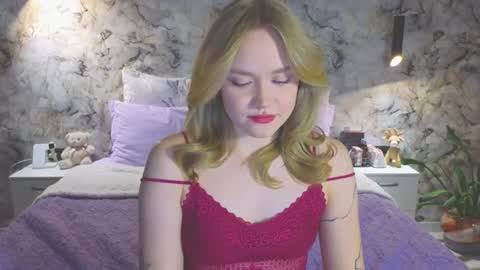 Kate online show from November 24, 5:00 pm