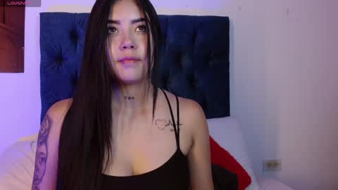 Aurora monroee online show from April 17, 11:45 am