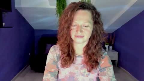 Snapshot of auroraborealis__ chatting on September 26, 6:43 am auroraborealis__ online show from September 26, 6:43 am