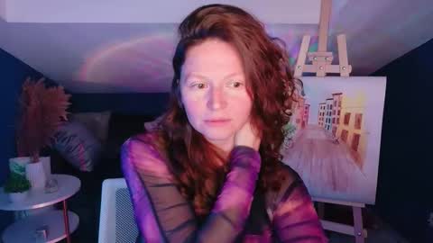 Snapshot of auroraborealis__ chatting on October 17, 7:01 am auroraborealis__ online show from October 17, 7:01 am