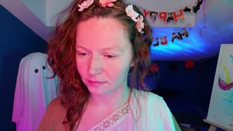 Snapshot of auroraborealis__ chatting on October 31, 7:09 am auroraborealis__ online show from October 31, 7:09 am