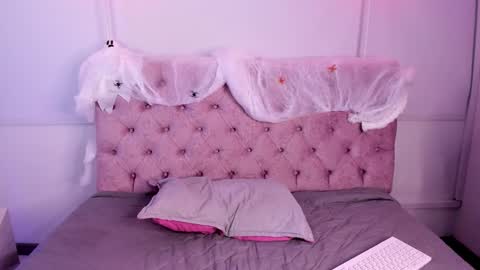 Aurora Diaz online show from October 11, 10:46 pm