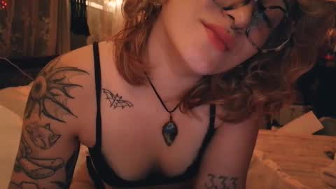 Autie 3 online show from April 5, 3:14 am