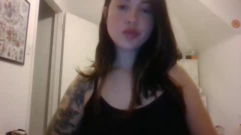 autumnb712 online show from February 11, 11:22 pm