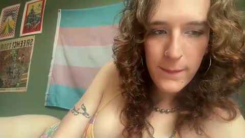 Autumn Loves You online show from April 9, 5:51 pm