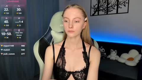 Annie online show from November 5, 2:52 pm