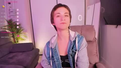 Alice online show from February 3, 10:03 pm