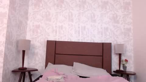 Ava  online show from February 7, 7:28 pm