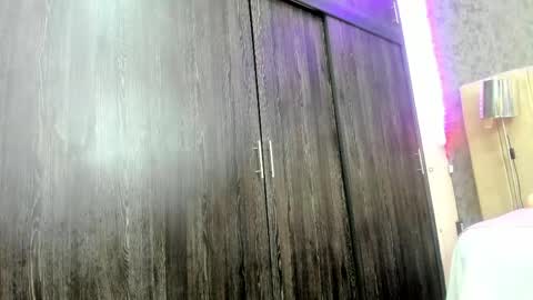 AVA online show from March 24, 2:17 am