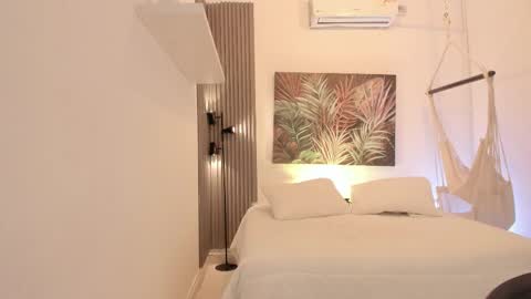 Avalon online show from December 22, 7:42 pm