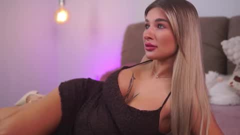 Carina online show from February 17, 9:14 pm