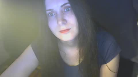 avialenne online show from April 15, 7:58 pm