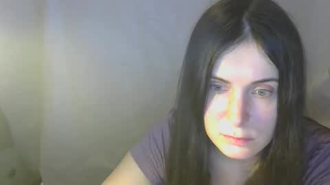 avialenne online show from April 10, 5:28 pm