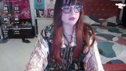 Snapshot of avril2809 chatting on September 23, 2:49 am Abril online show from September 23, 2:49 am