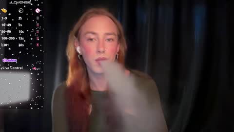 avril_pearly_ online show from March 24, 11:27 am