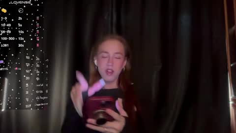 avril_pearly_ online show from April 18, 10:28 am