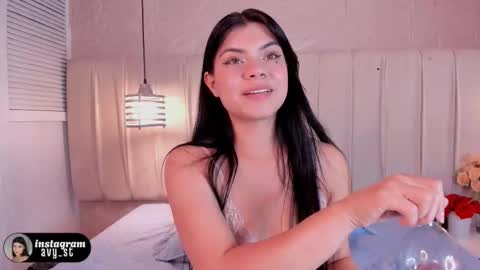 avy_cb online show from February 13, 4:27 am