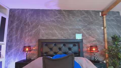 axel_draven online show from May 11, 2:45 pm