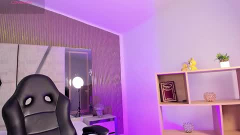 axel_grey_ online show from March 9, 12:54 pm