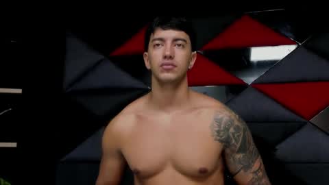 axel_hendrick online show from February 10, 1:14 pm