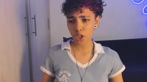 Axel online show from April 19, 1:45 pm