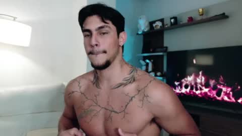 axelblack7 online show from April 12, 11:36 am