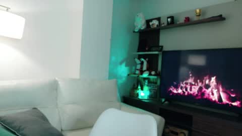 axelblack7 online show from April 8, 7:11 am