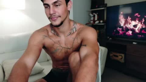 axelblack7 online show from April 15, 8:50 am